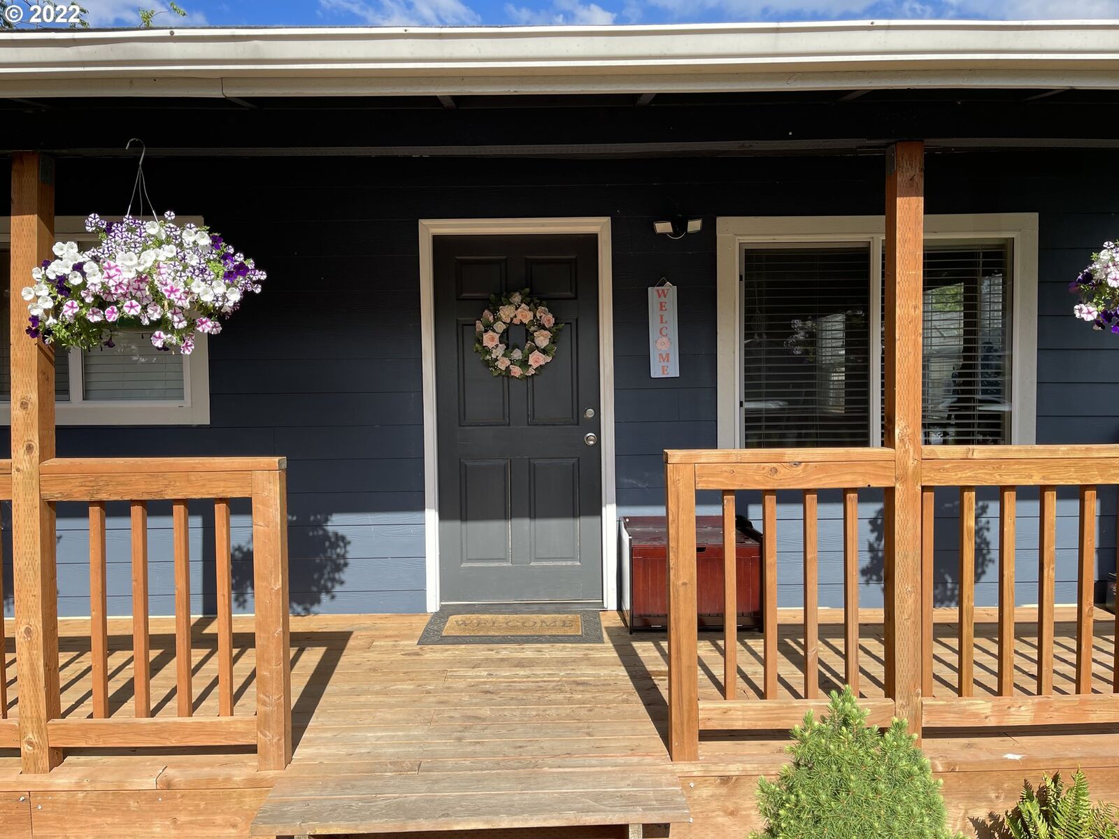 Property Photo: 354 N 12th Ave OR 97113