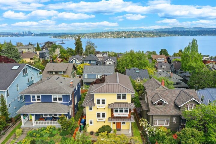 Property Photo: 2008 32nd Avenue S WA 98144