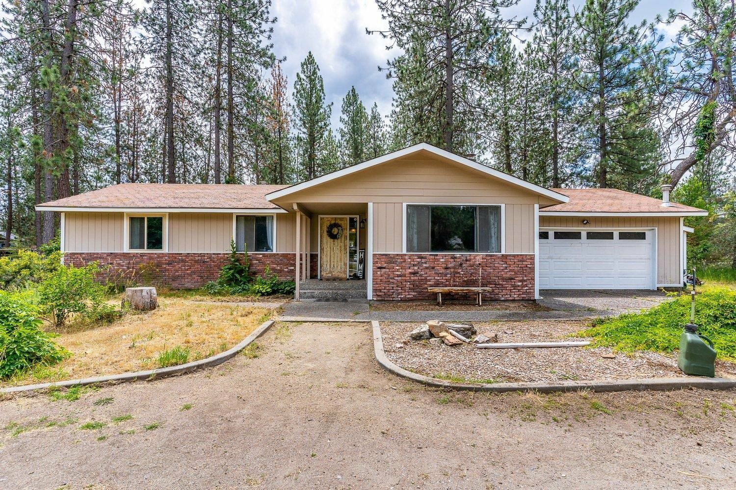 Property Photo:  12415 W Meadowview Ln  WA 99026 