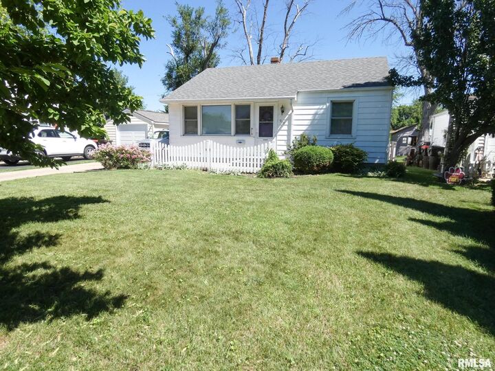 919 W Ridge Road  Peoria IL 61614 photo