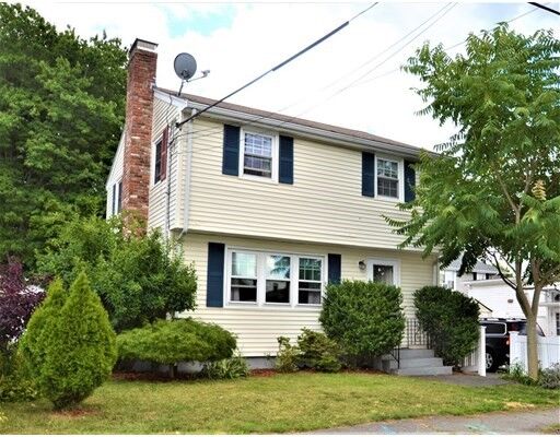 Property Photo:  94 Willow St  MA 02453 