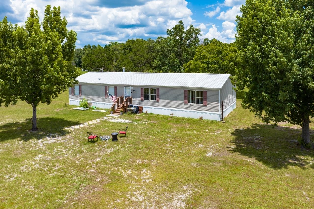 Property Photo:  122 Ranchette Trl  FL 32177 