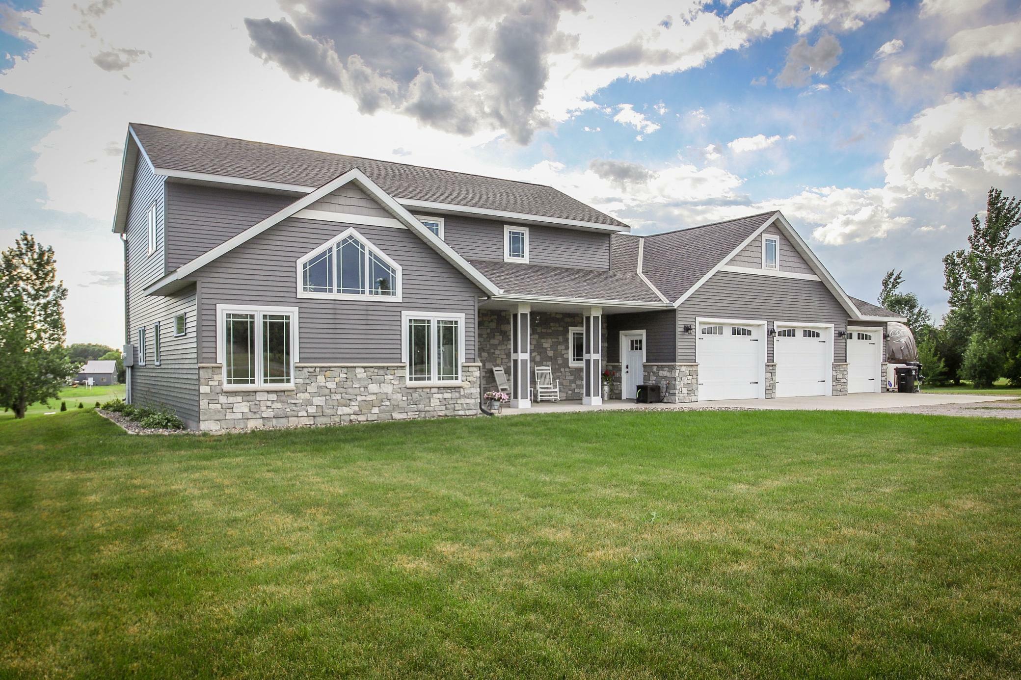 Property Photo:  33305 Sandhill Circle  MN 56307 