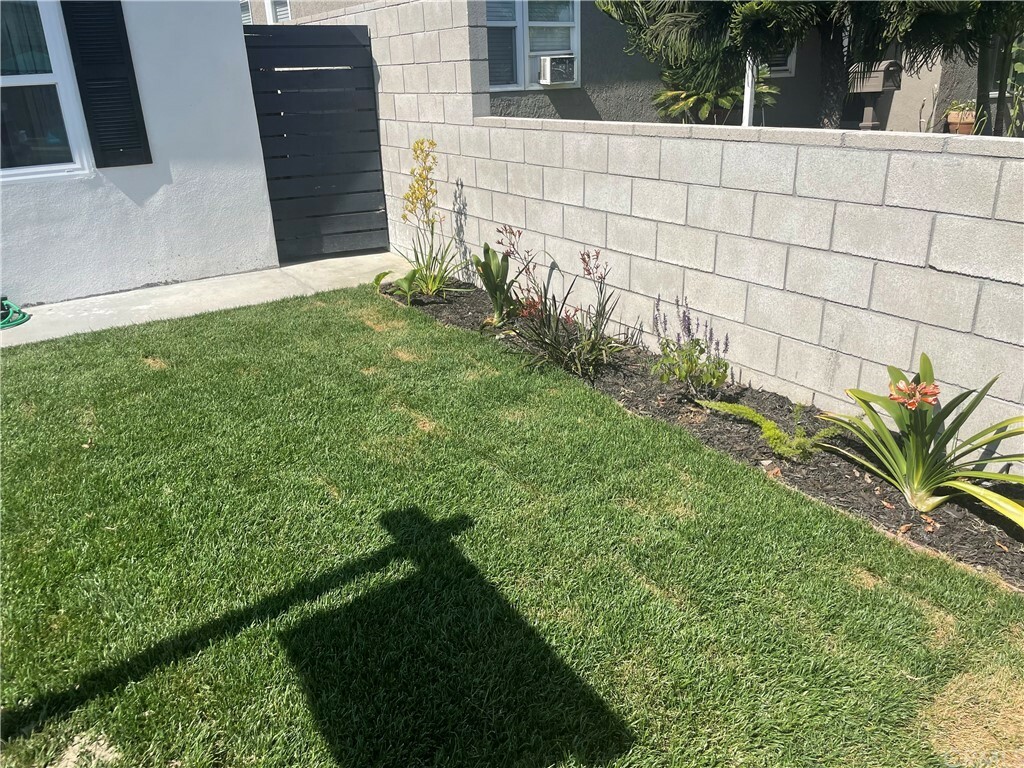 Property Photo:  2551 E Washington Street  CA 90810 