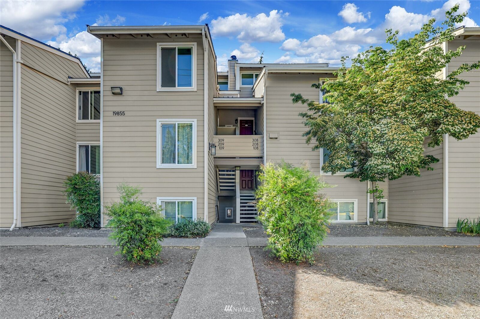 Property Photo:  19855 25th Avenue NE 309  WA 98155 