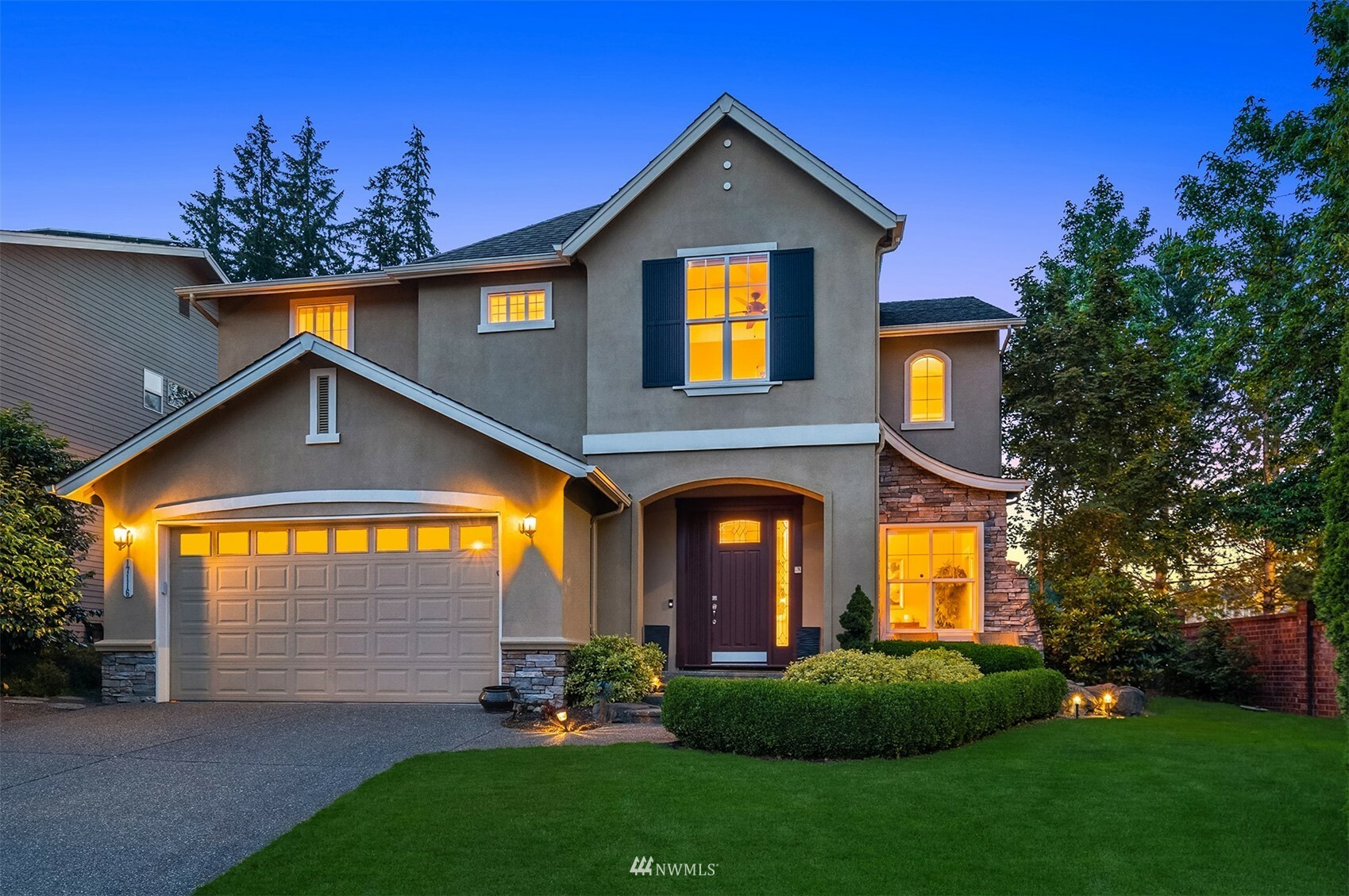 Property Photo: 17116 NE 115th Way WA 98052