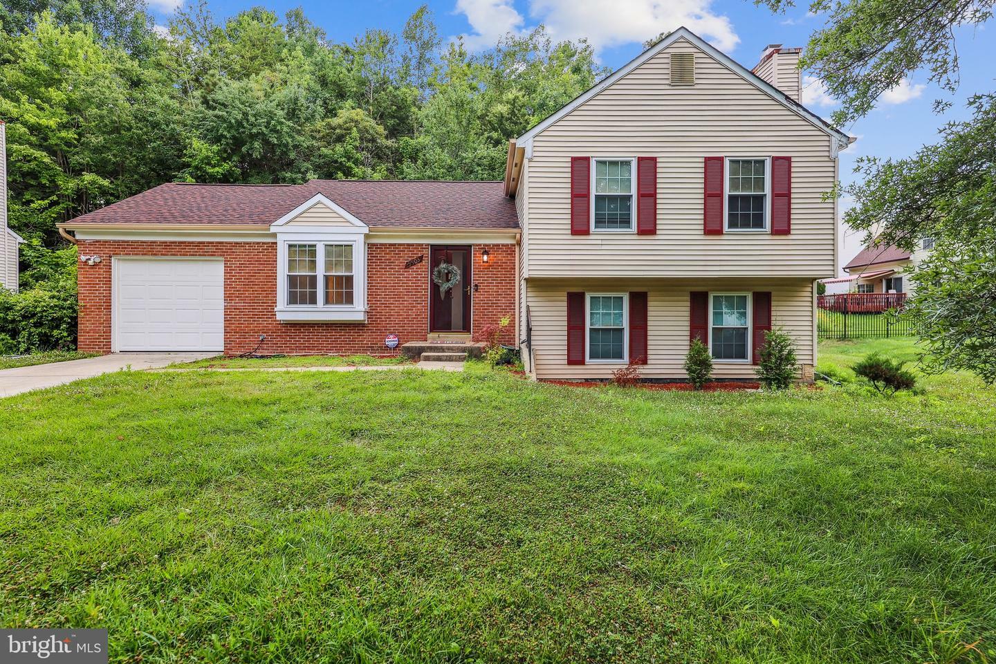 Property Photo:  9903 Fox Run Drive  MD 20735 