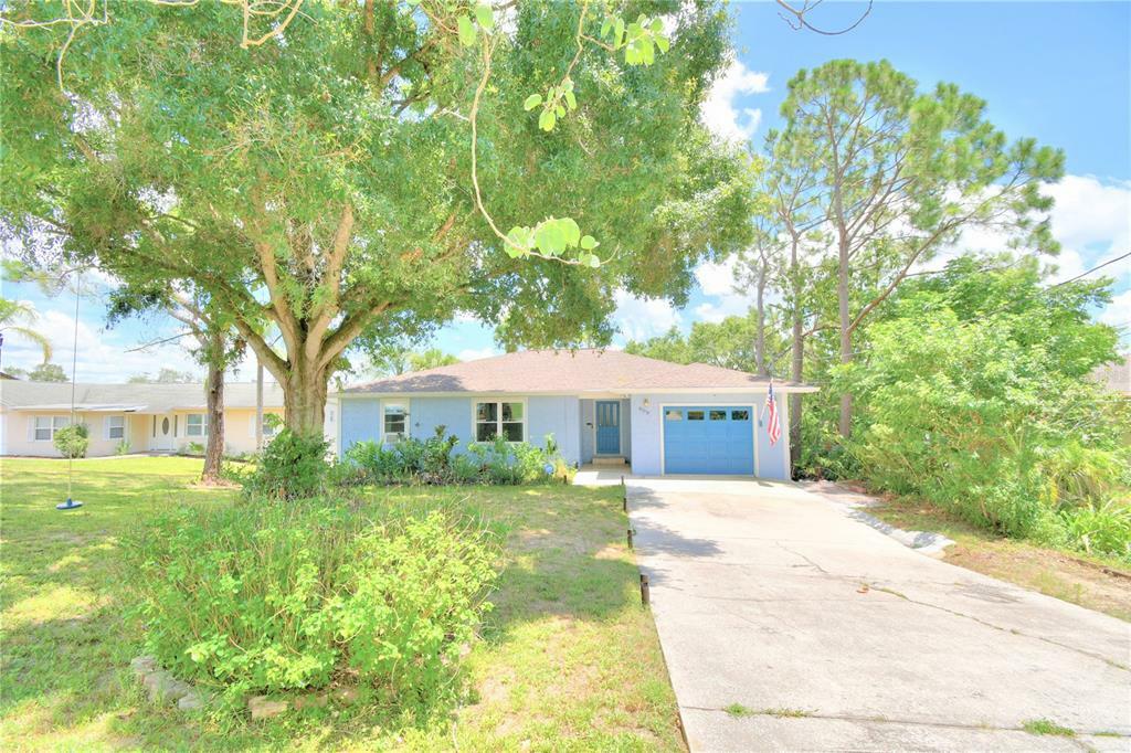 Property Photo:  909 Valentina Drive  FL 33838 