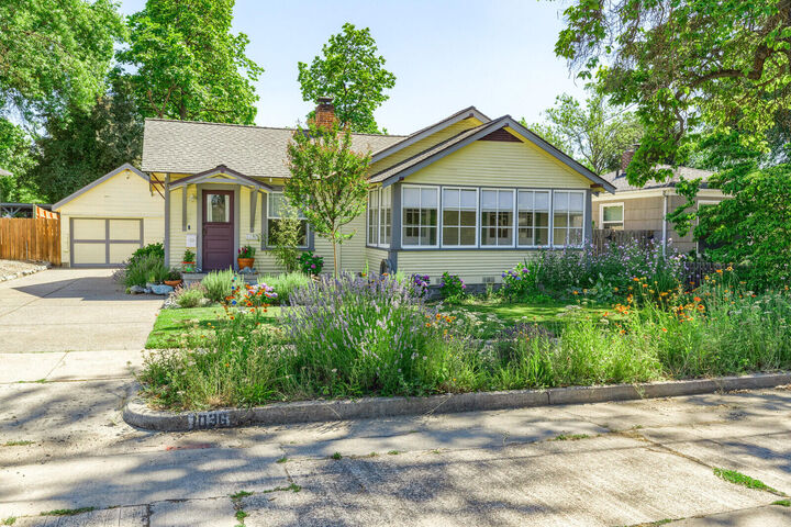 1036 Reddy Avenue  Medford OR 97504 photo