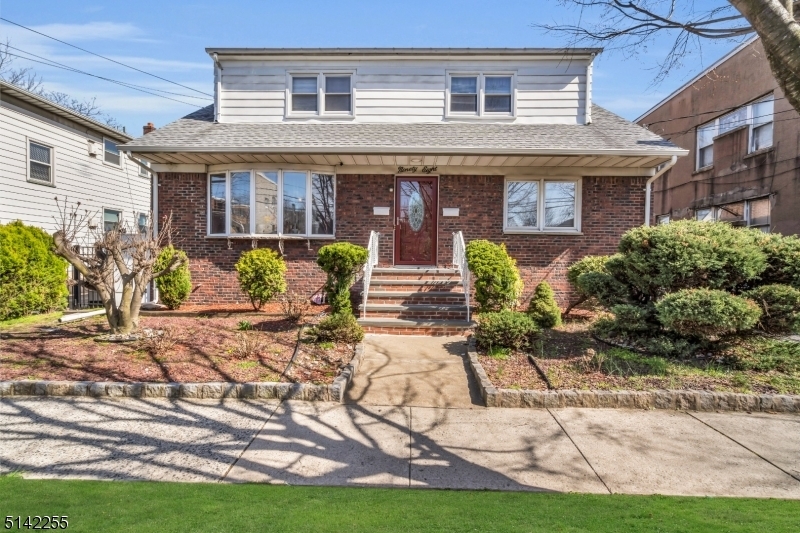 Property Photo:  98 Magnolia St  NJ 07109 