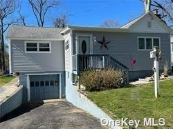 Property Photo:  40 Breezy Point Road  NY 11792 