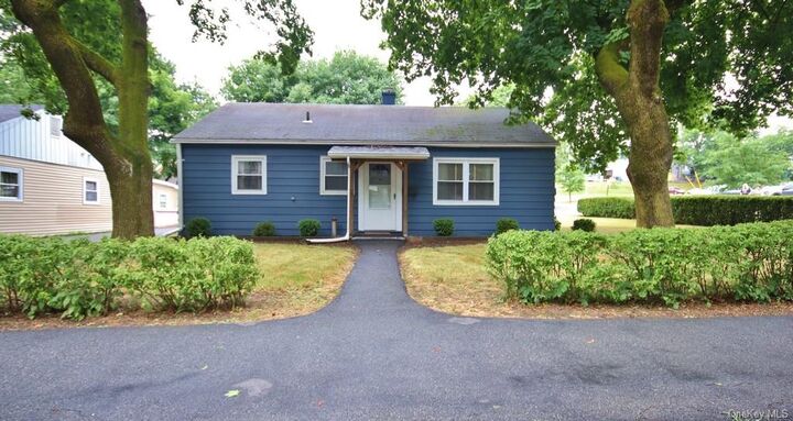 53 Wawayanda Avenue  Middletown NY 10940 photo