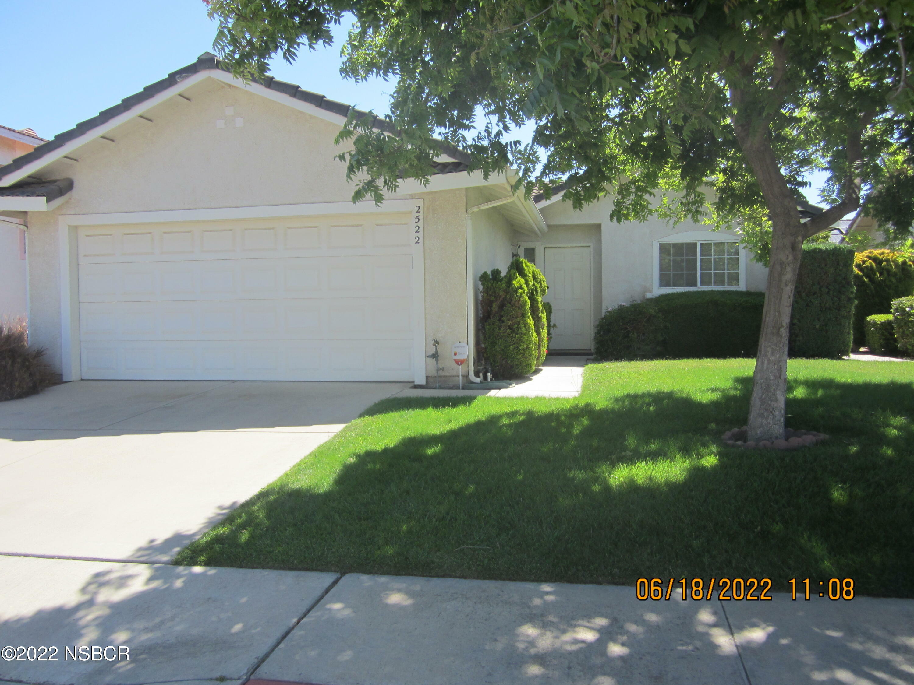 Property Photo:  2522 Knightbridge Drive  CA 93455 