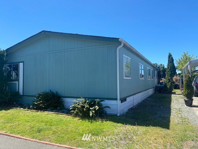 Property Photo:  1120 S 25th Street 61  WA 98274 