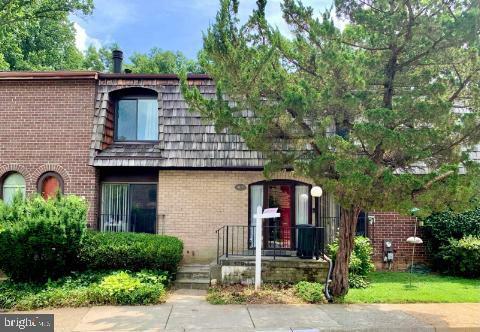 Property Photo: 8072 Inverness Ridge Road MD 20854