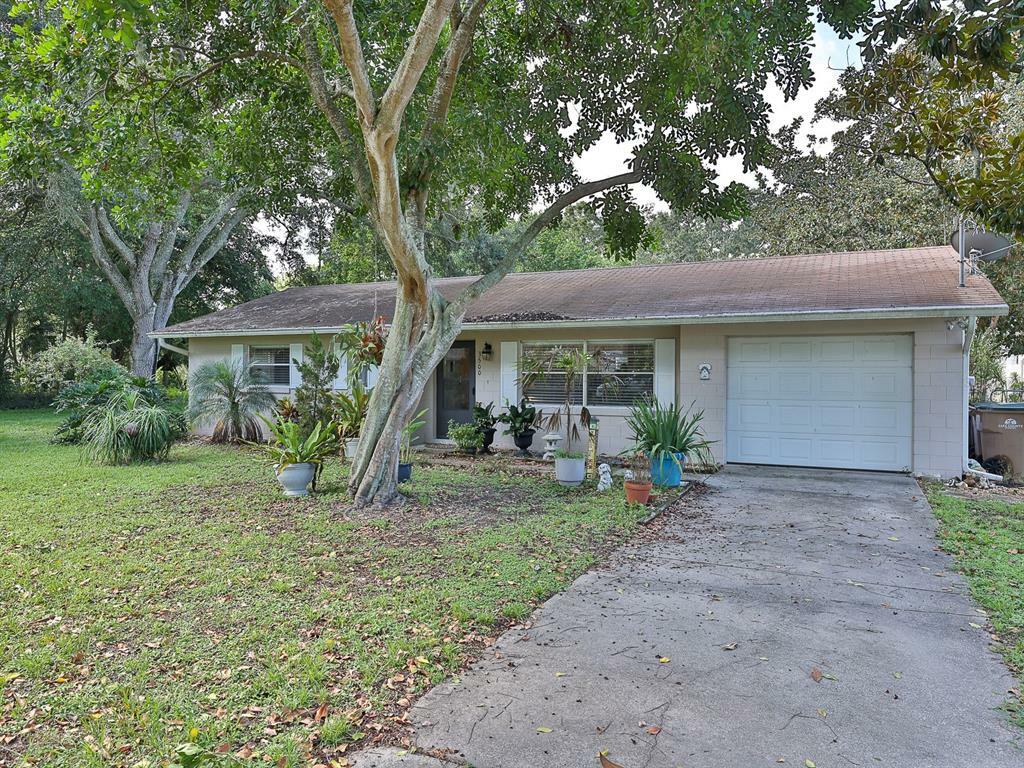 Property Photo:  3500 Cactus Lane  FL 32757 