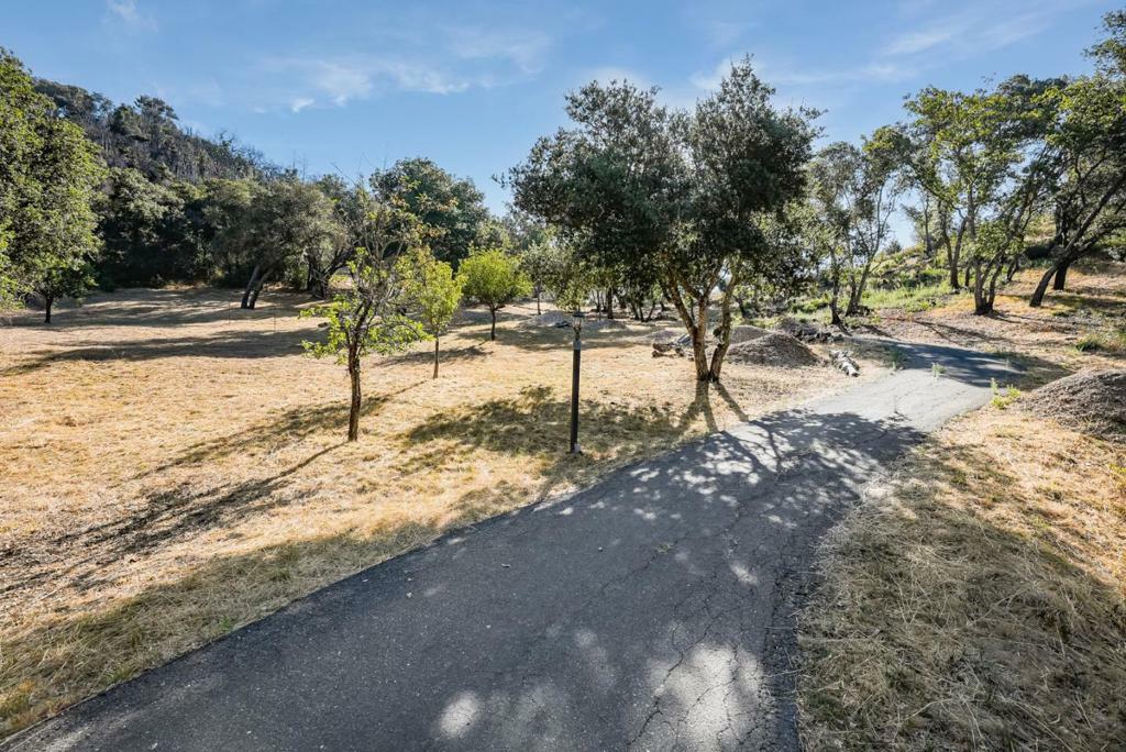 Property Photo: 1650 Anaheim Court CA 95404