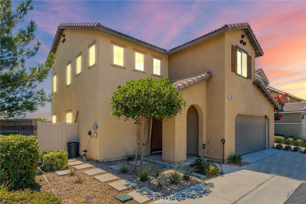 Property Photo:  1406 Agave Court  CA 92223 