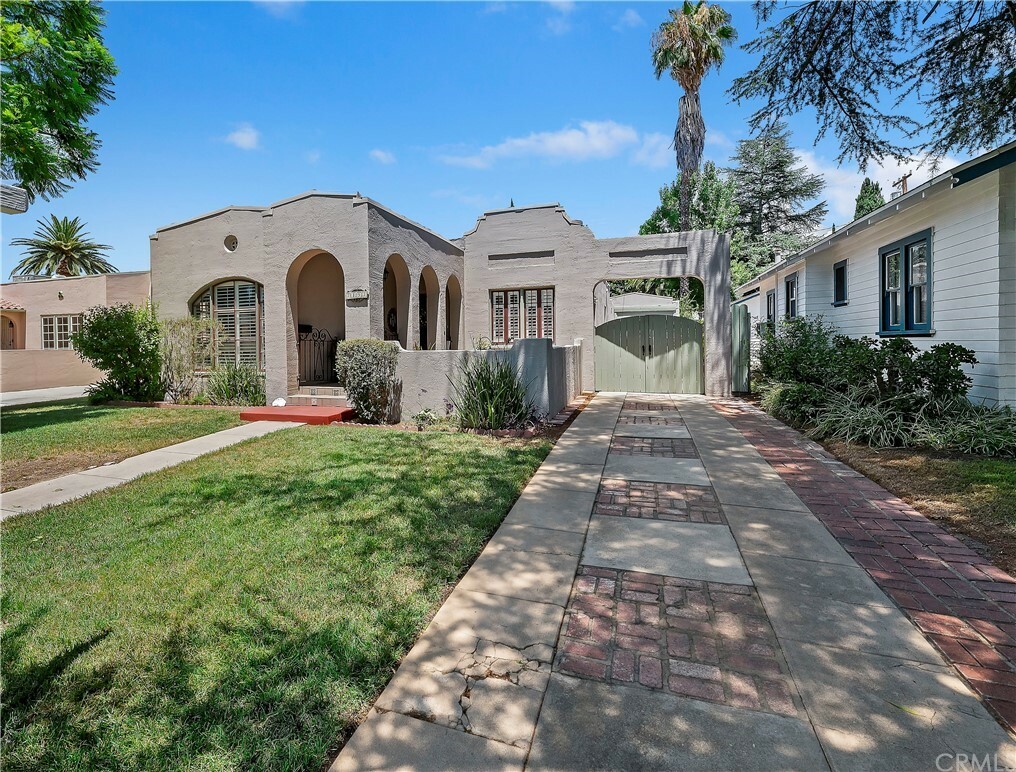 Property Photo:  3893 Rosewood Place  CA 92506 