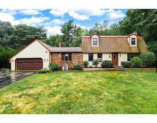 Property Photo: 10 Jefferson Dr MA 01879
