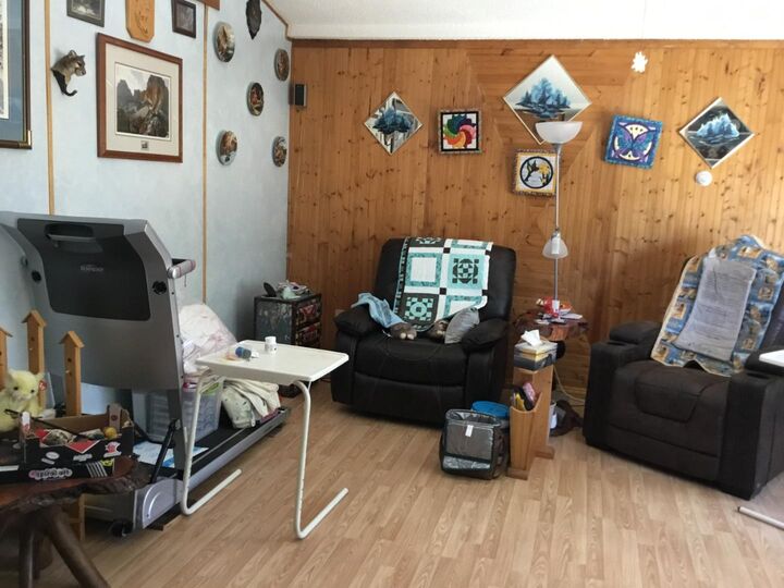 Property Photo: 430 Grassy Way AB T0G 1X0