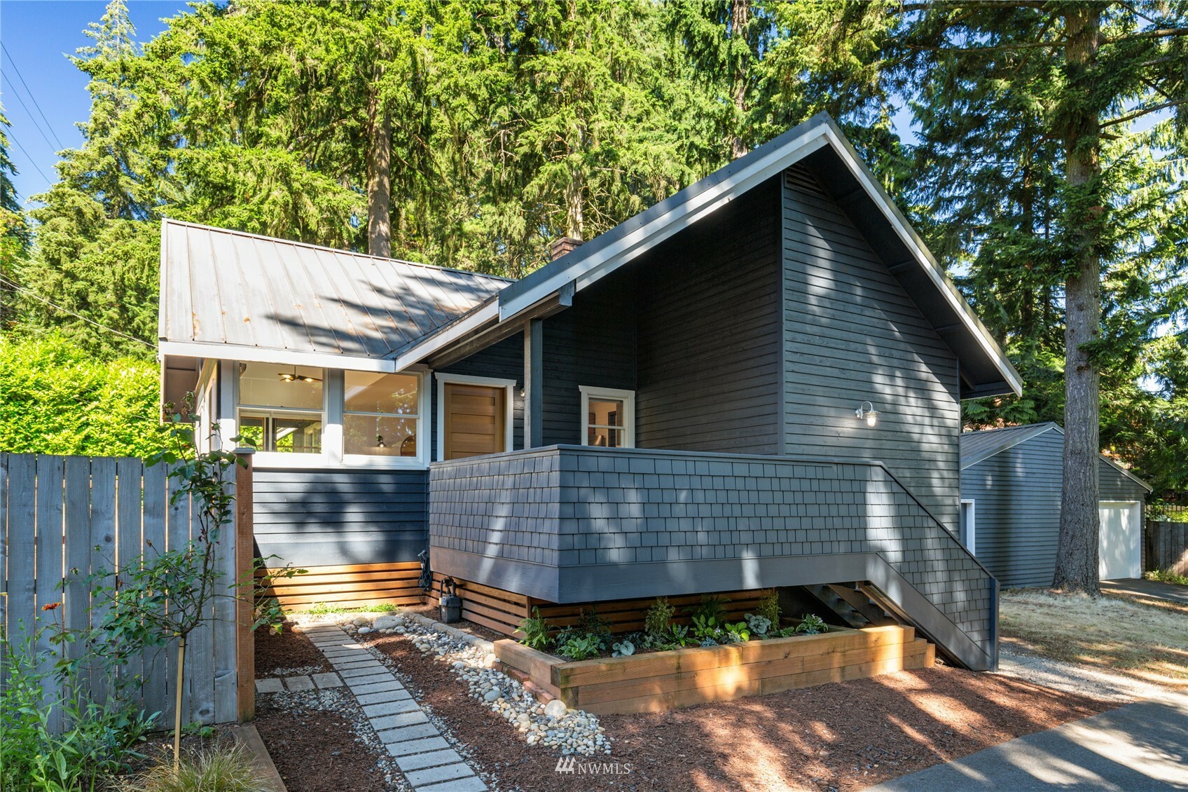 Property Photo:  1216 NE 195th Street  WA 98155 