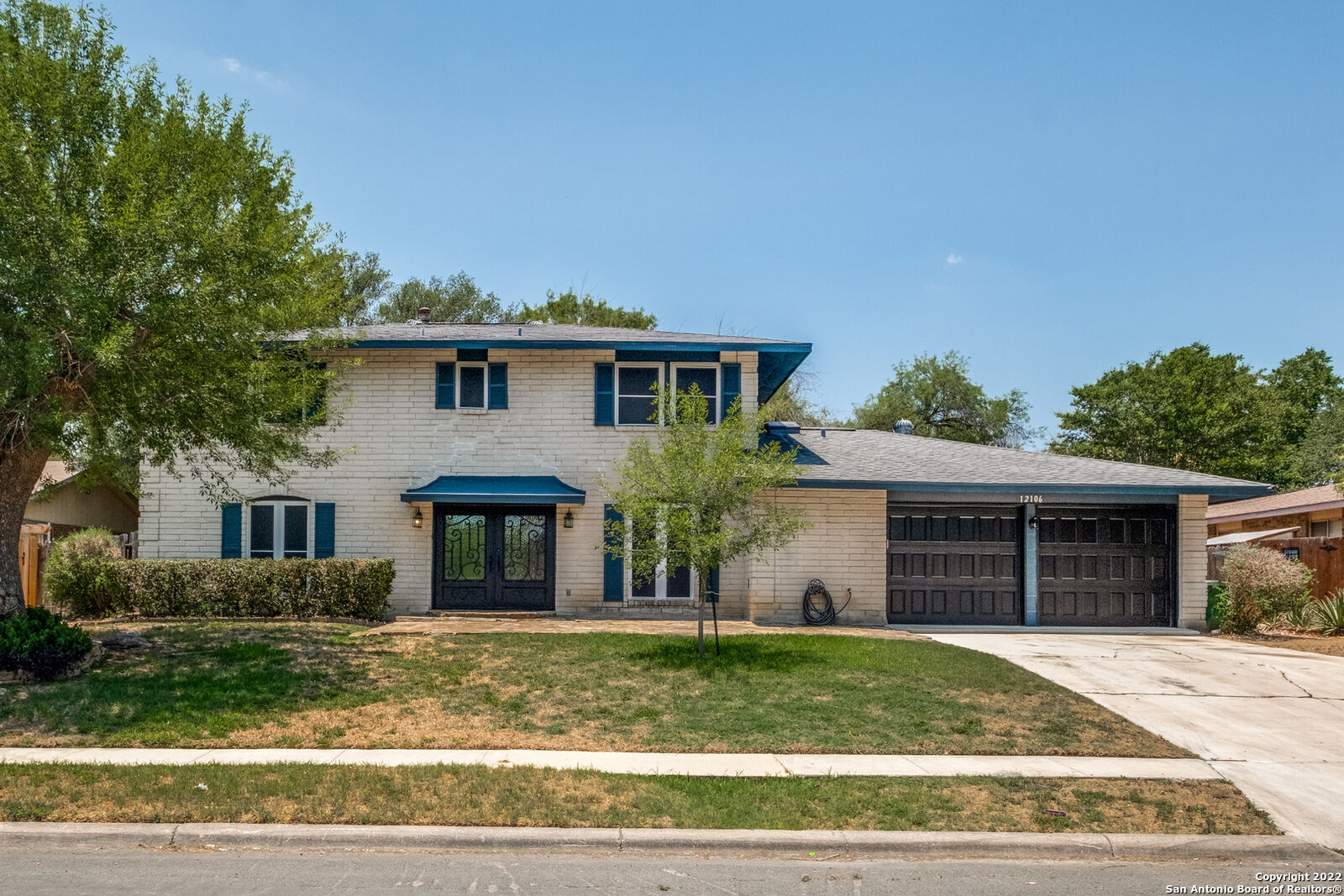 Property Photo: 12106 Las Nubes St TX 78233