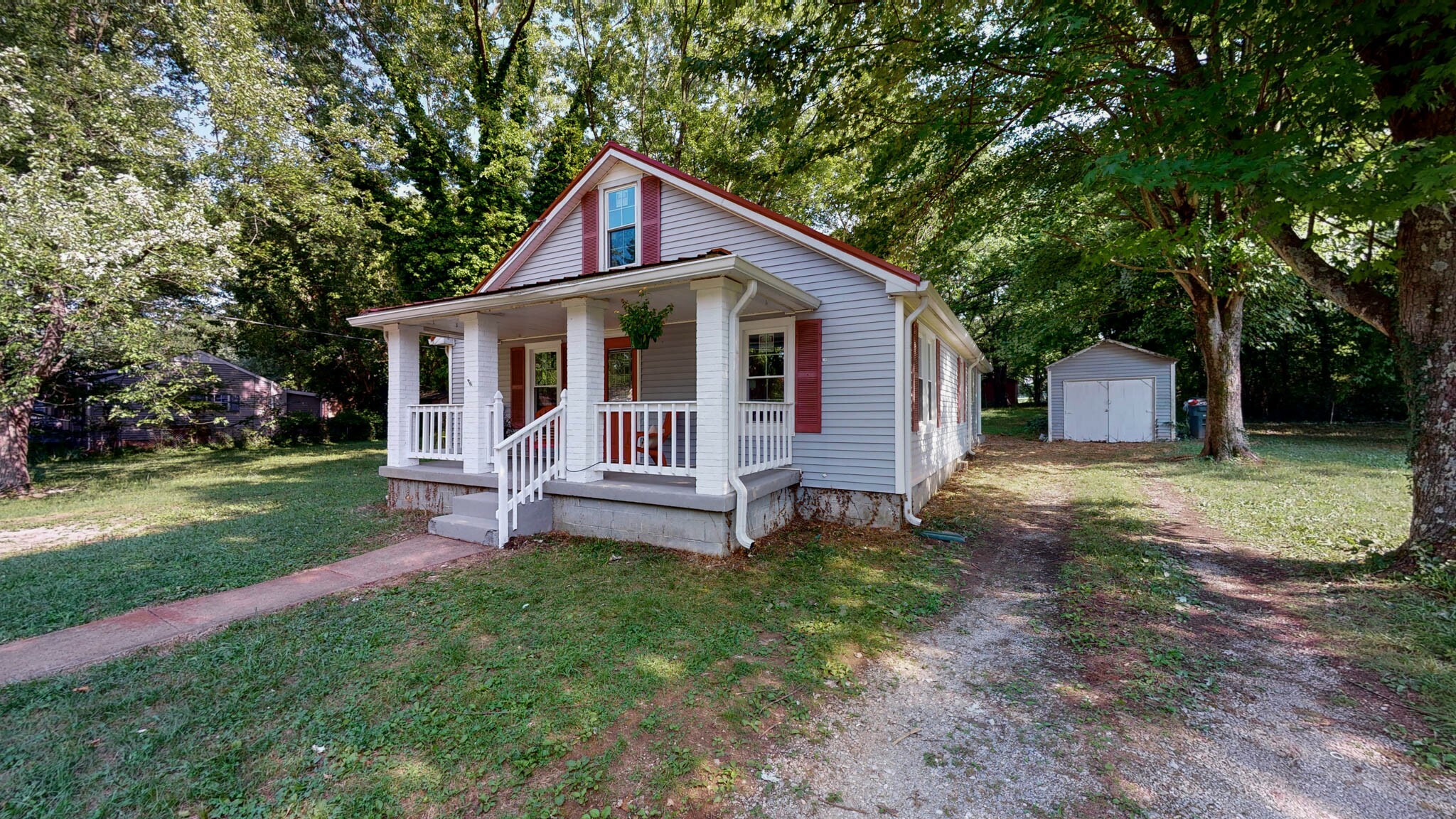 Property Photo:  106 Bennett St  TN 37148 