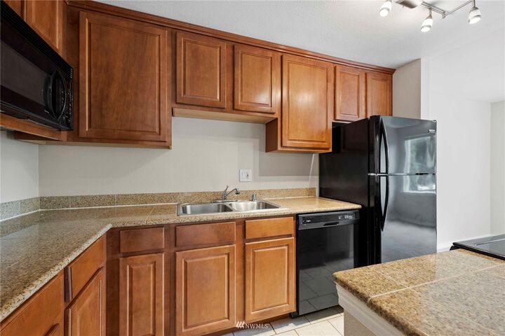 Property Photo: 20318 Bothell Everett Highway A202 WA 98012