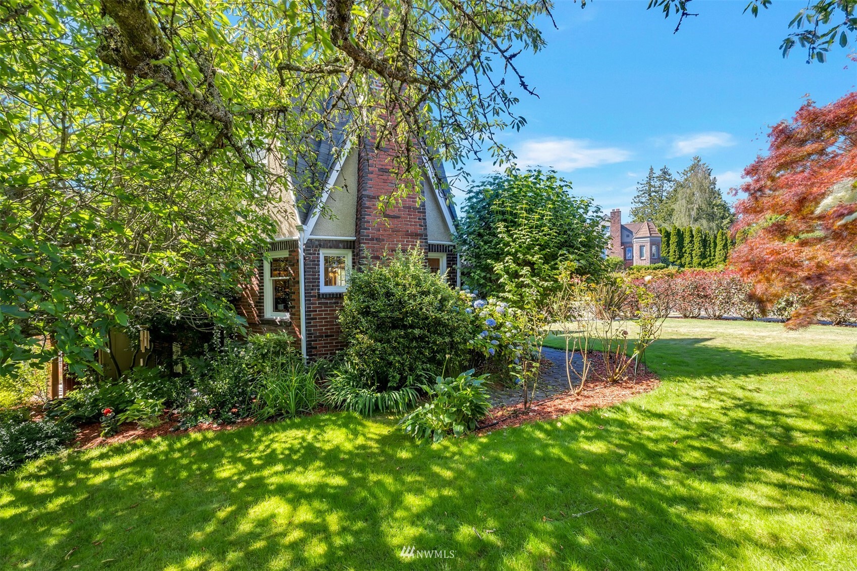 Property Photo: 3001 45th Avenue SW WA 98116