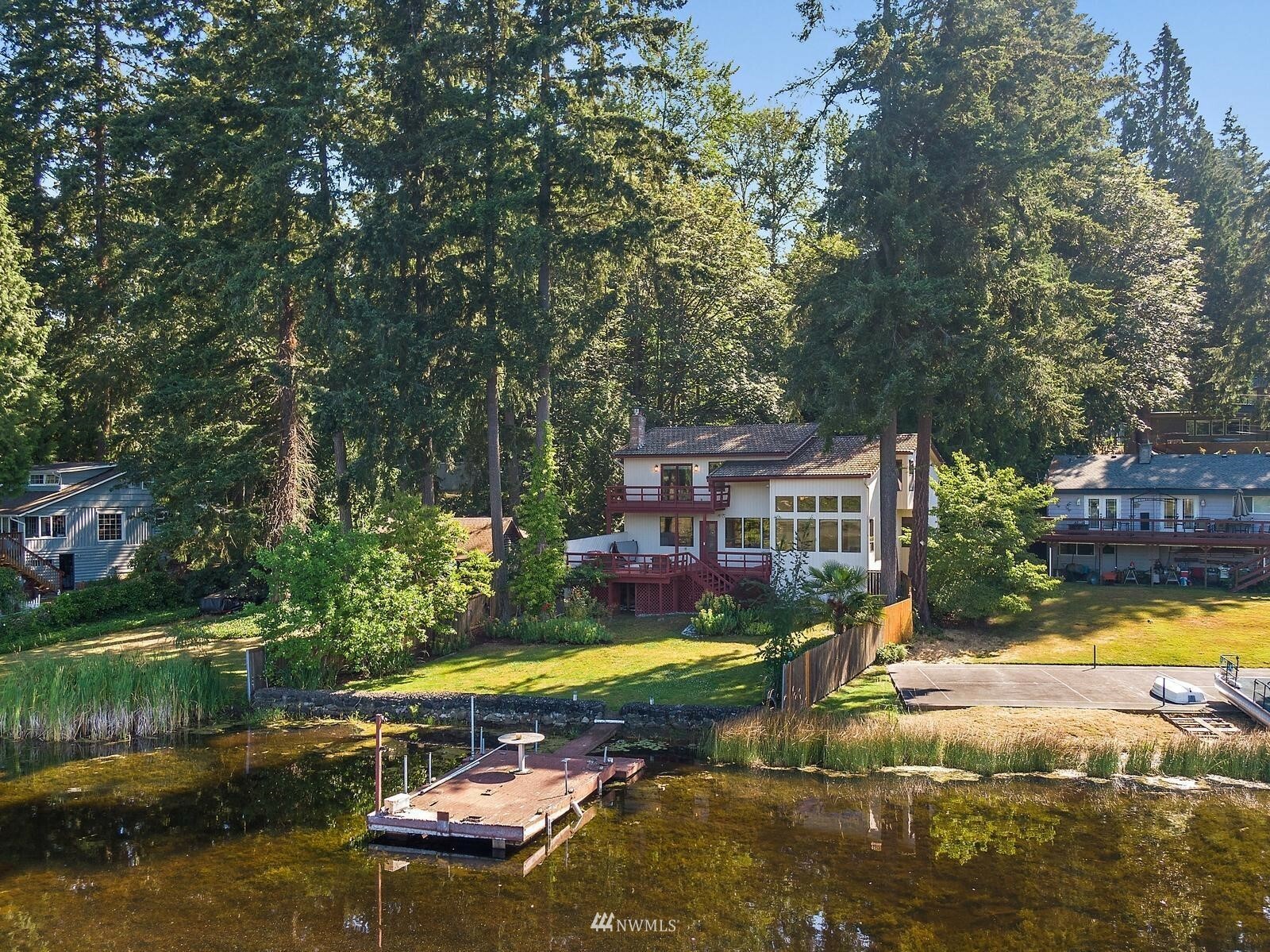 Property Photo: 13707 E Lake Kathleen Drive SE WA 98059