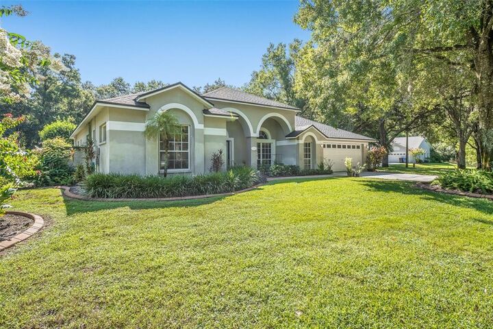 Property Photo:  17307 Oak Ledge Drive  FL 33549 