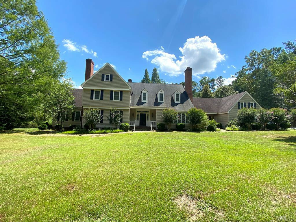 Property Photo:  9 Quail Hollow Road  NC 27855 