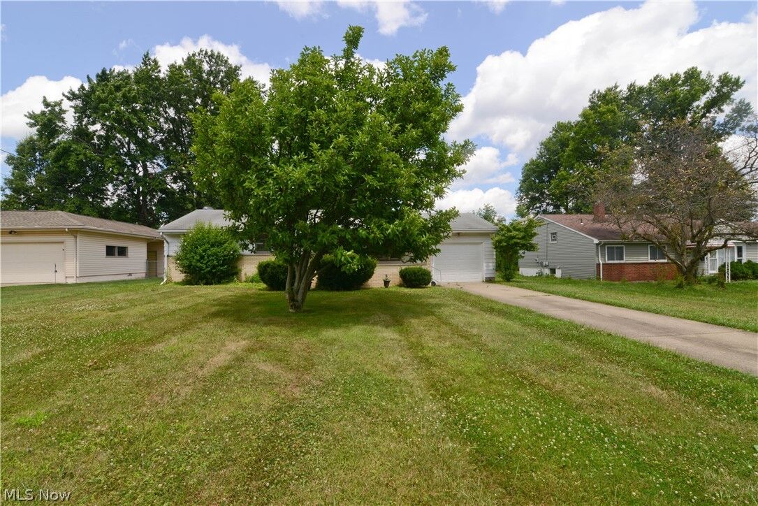 Property Photo: 4164 Staatz Drive OH 44511
