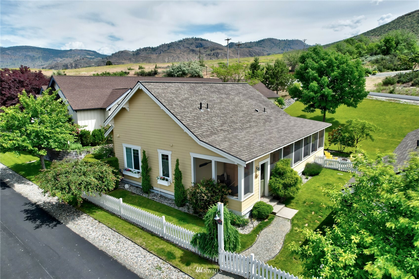 Property Photo:  108 Firerock Lane  WA 98844 