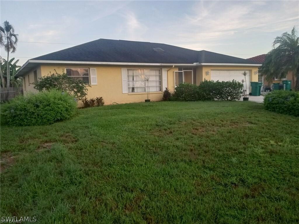 Property Photo:  2601 44th Street SW  FL 34116 