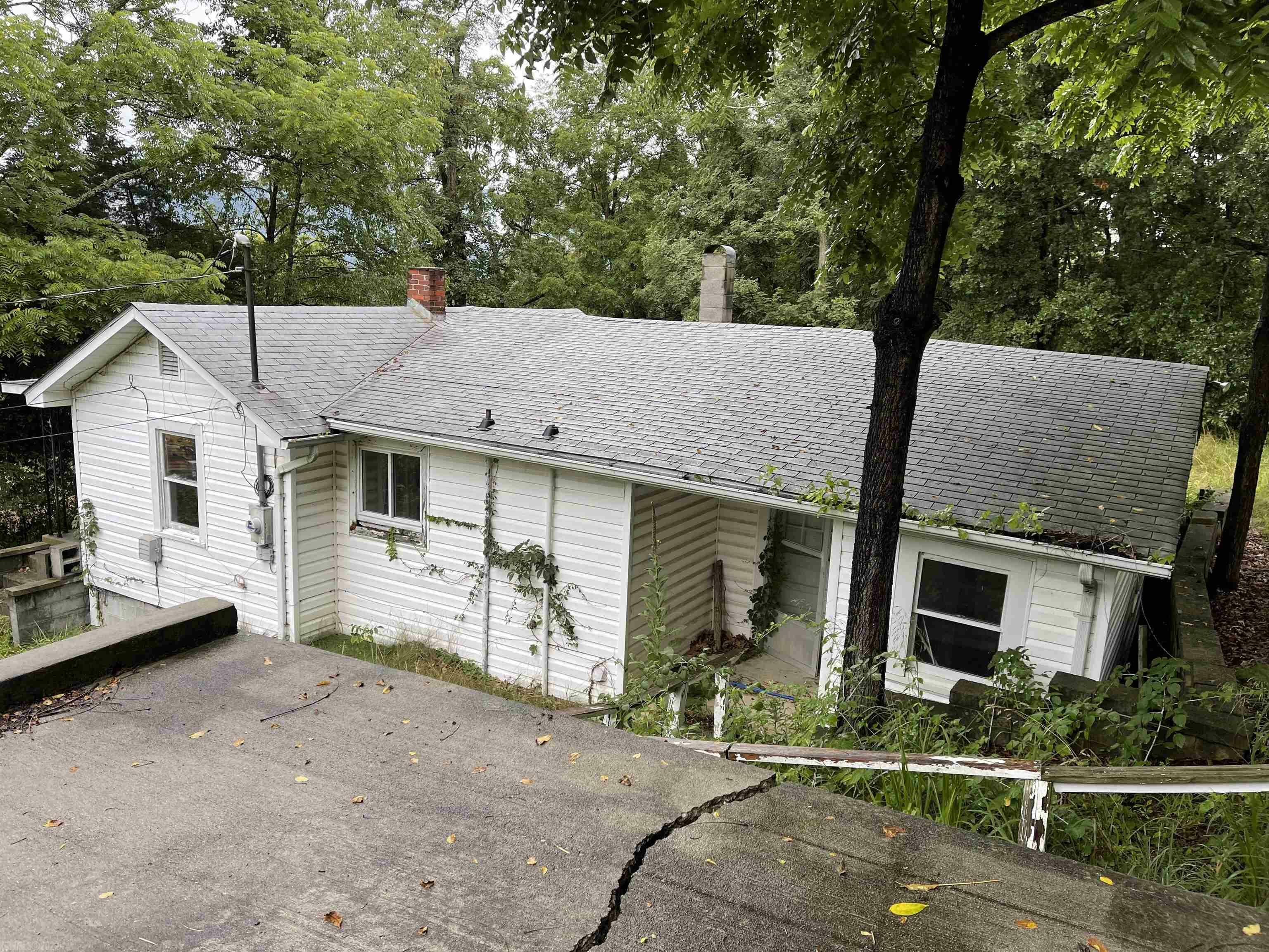 Property Photo:  216 Mountain View Drive  VA 24147 