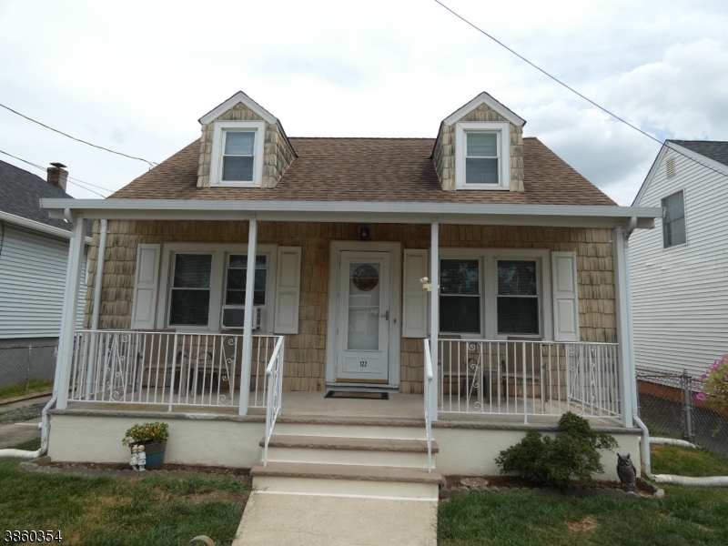 Property Photo:  122 N 6th Ave  NJ 08835 