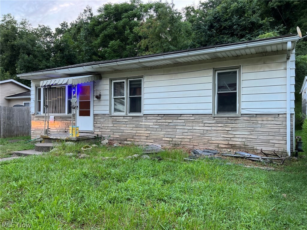 Property Photo:  1712 Pike Street  WV 26101 