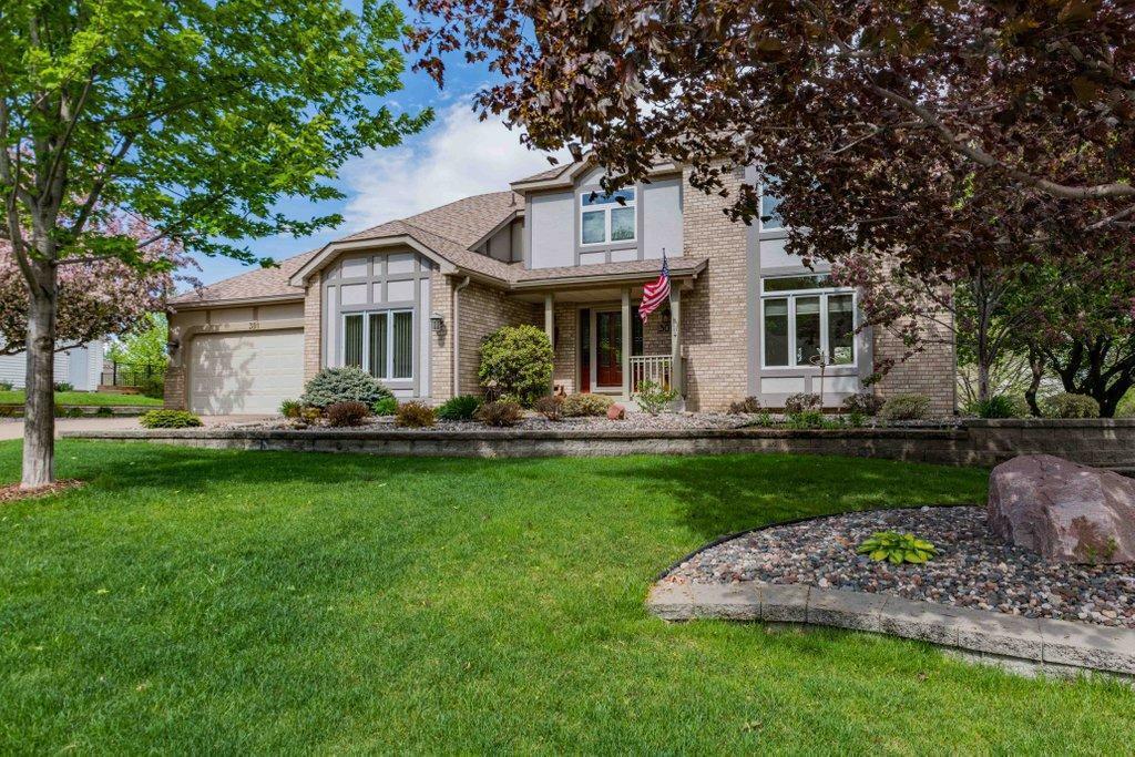 Property Photo:  301 Wexford Heights Drive  MN 55112 
