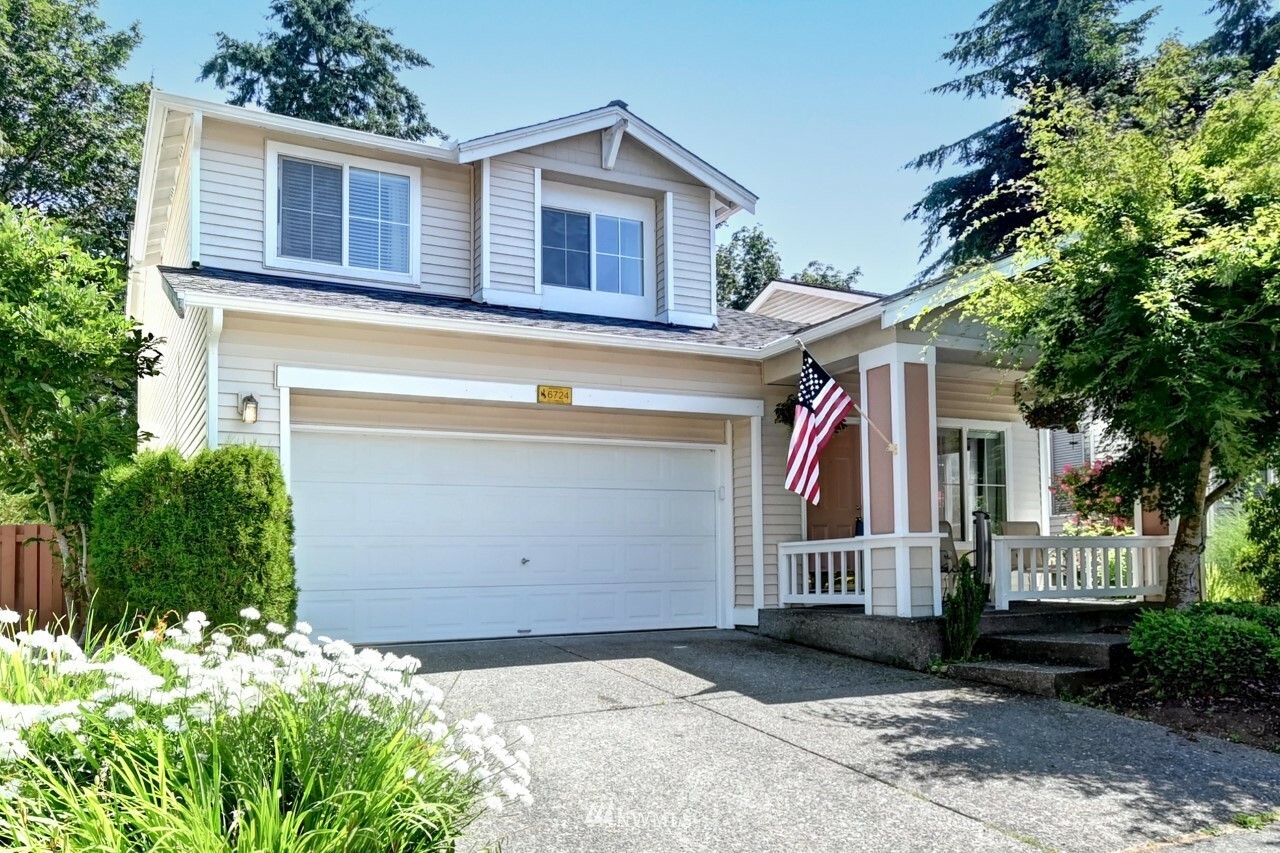 Property Photo:  6724 132nd Place SE  WA 98296 