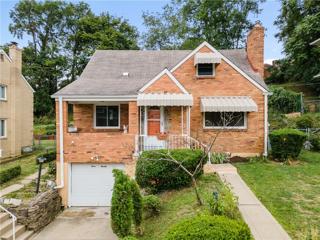 Property Photo:  320 E Agnew Ave  PA 15210 