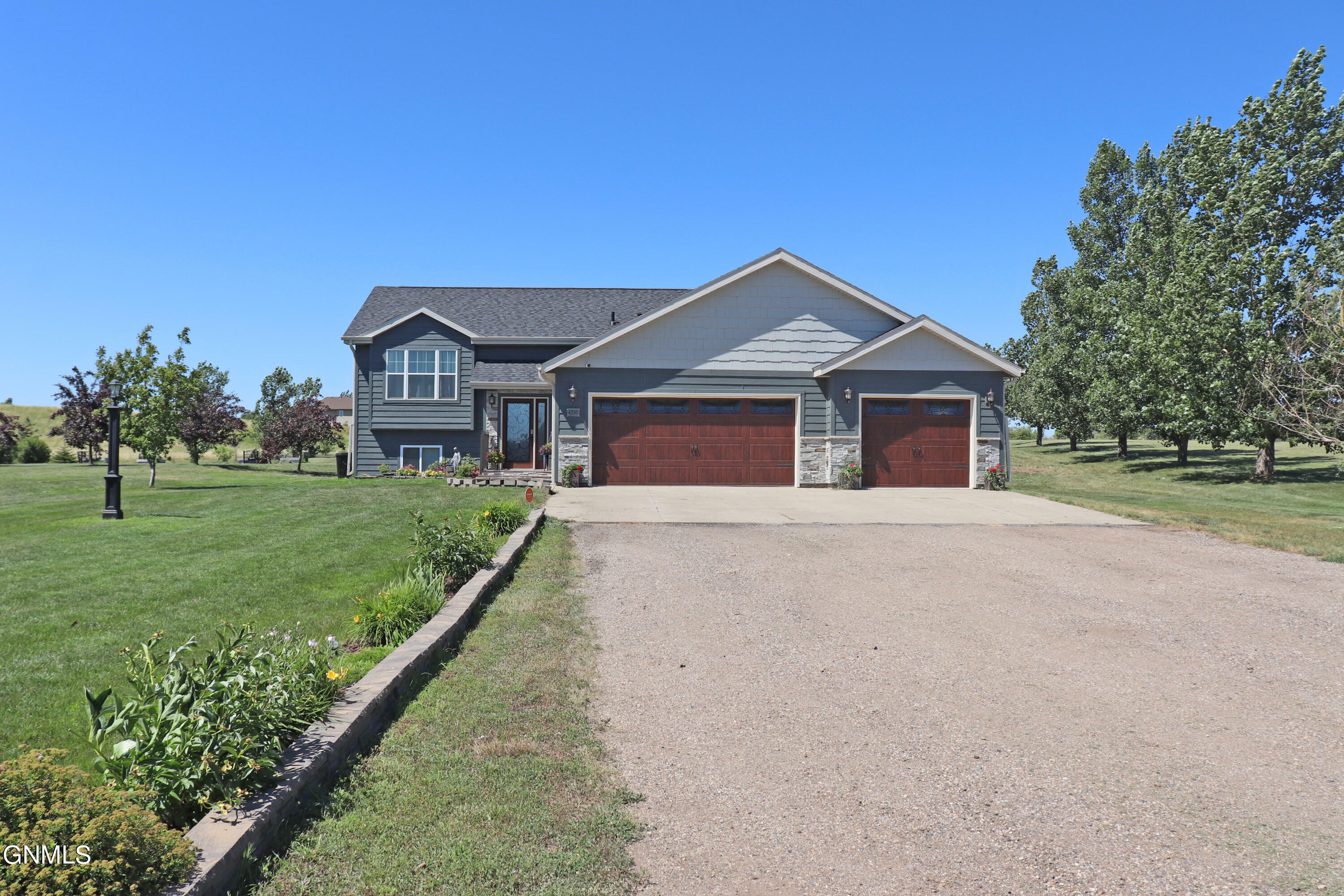 Property Photo:  4350 Preston Loop  ND 58504 