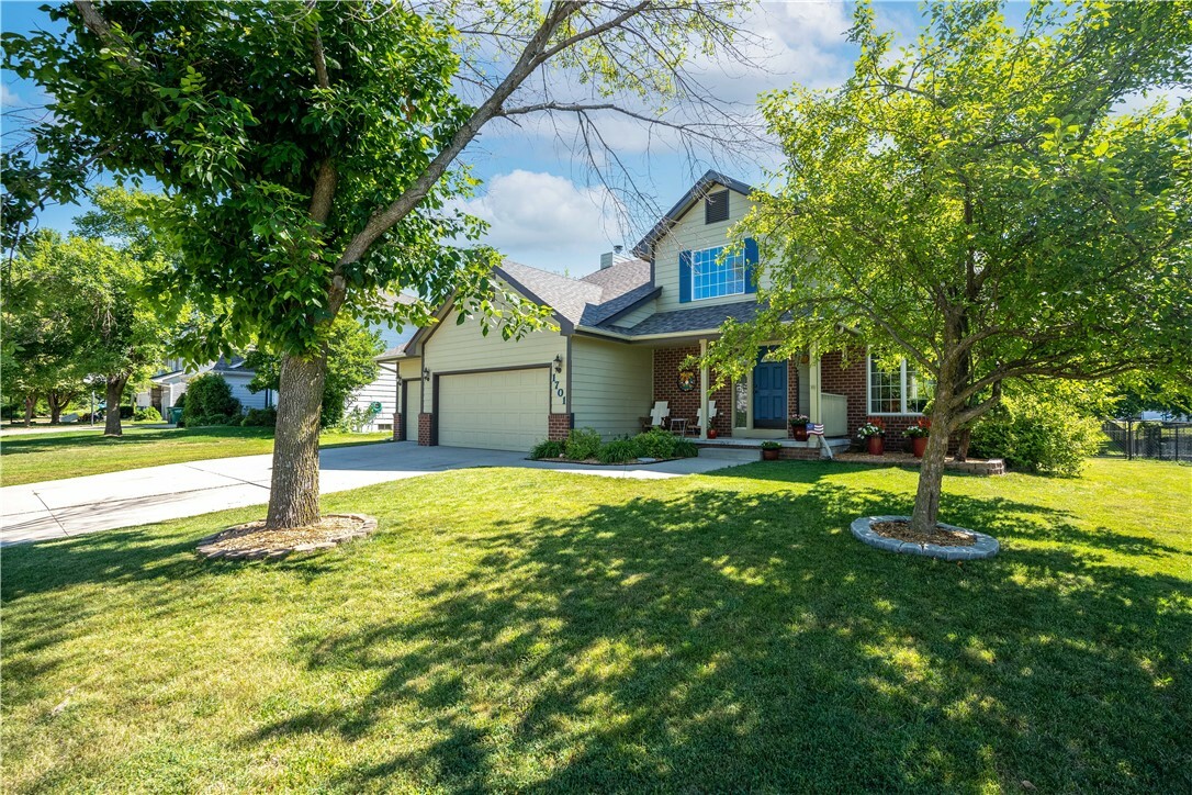 Property Photo:  1701 NE Michael Drive  IA 50021 