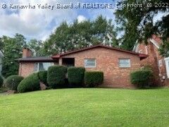 Property Photo: 712 Red Oak Street WV 25302