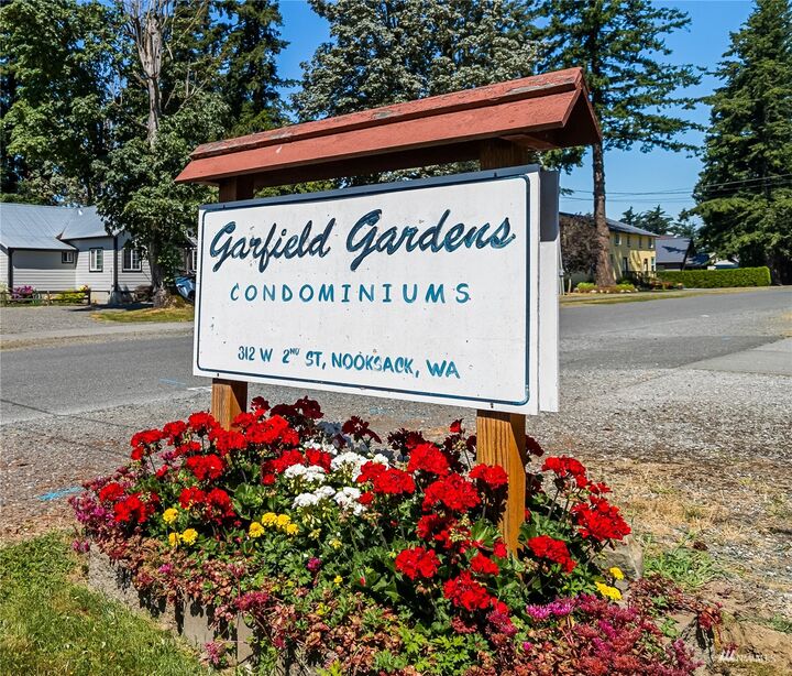 Property Photo:  312 W 2nd Street 2  WA 98276 