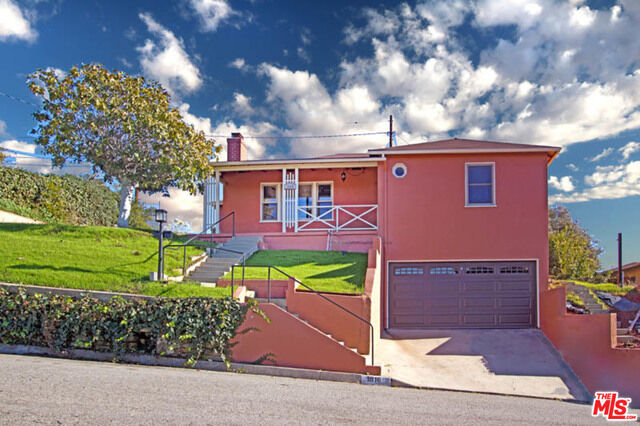 Property Photo:  1816  Parkview Dr  CA 91803