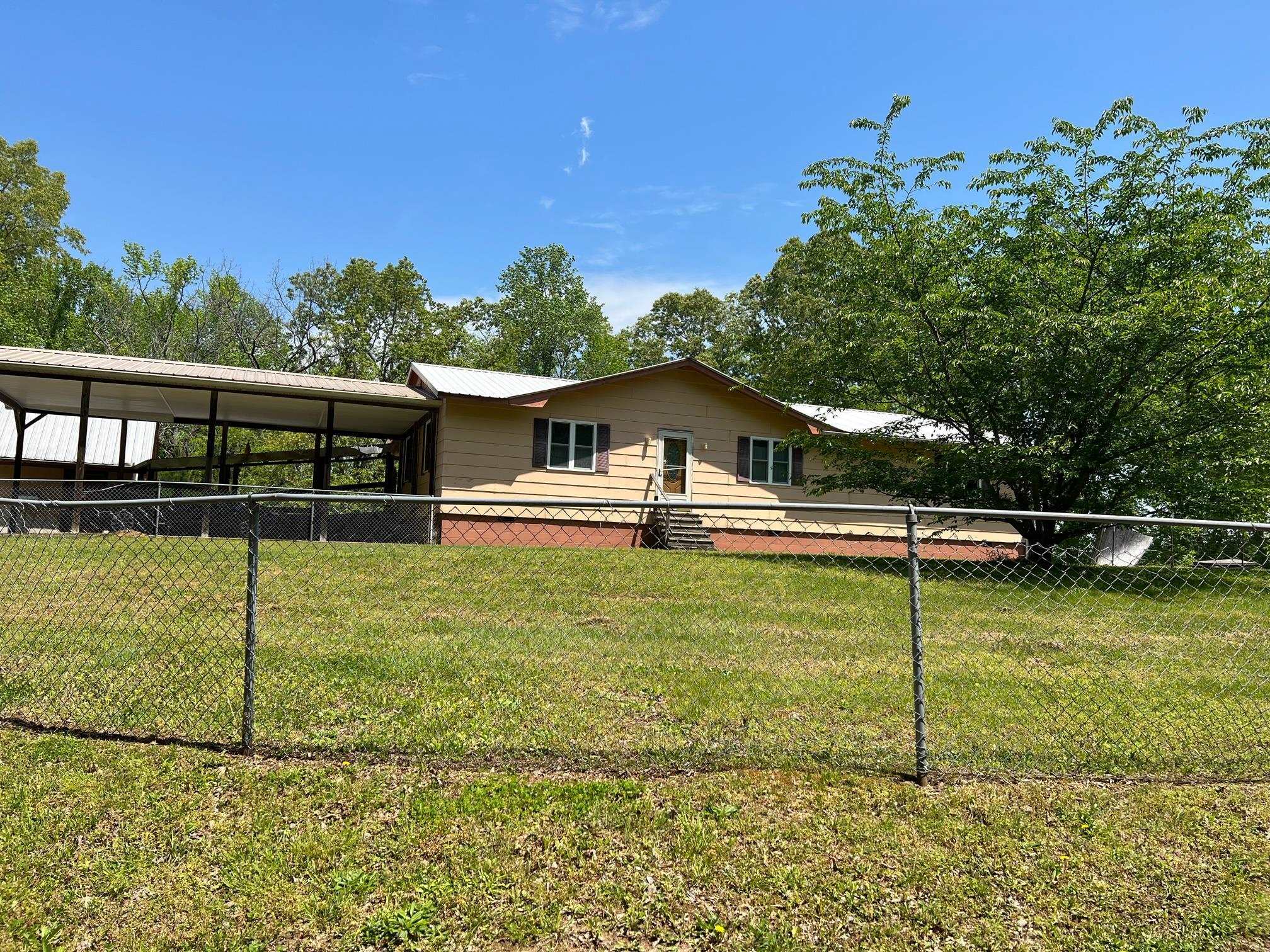 Property Photo:  2718 Old Stage Road  TN 38329 