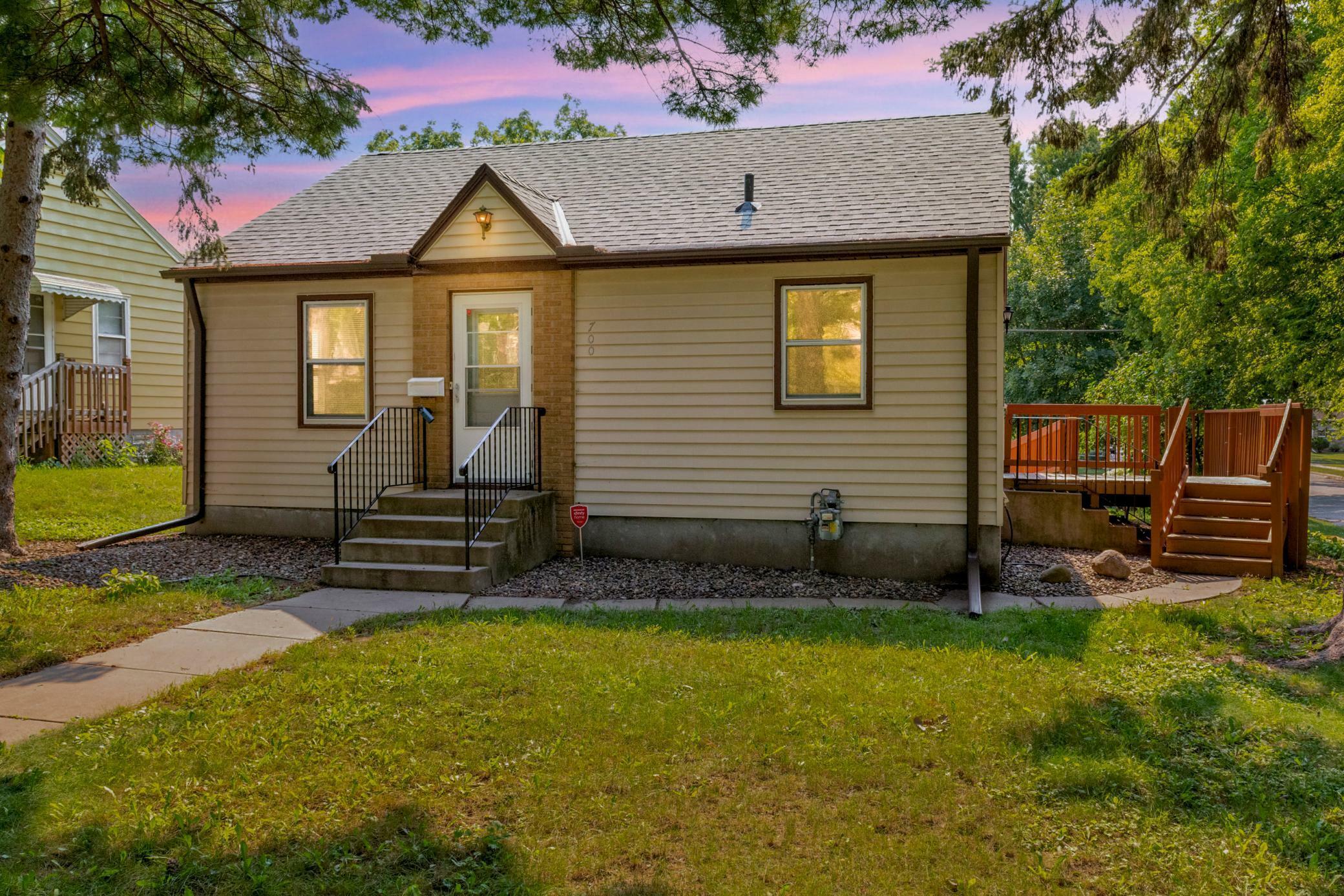 Property Photo: 700 36th 1/2 Avenue NE MN 55418