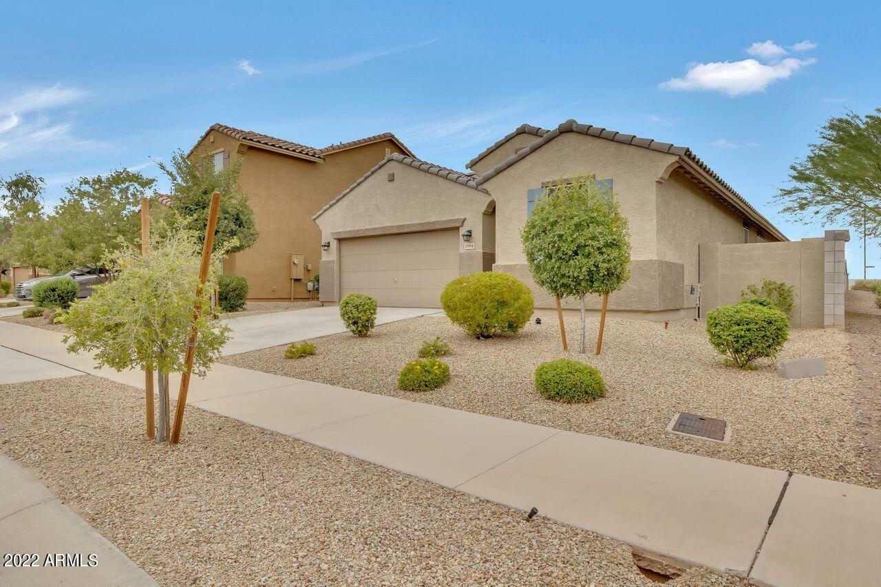 Property Photo:  17958 W Louise Drive  AZ 85387 